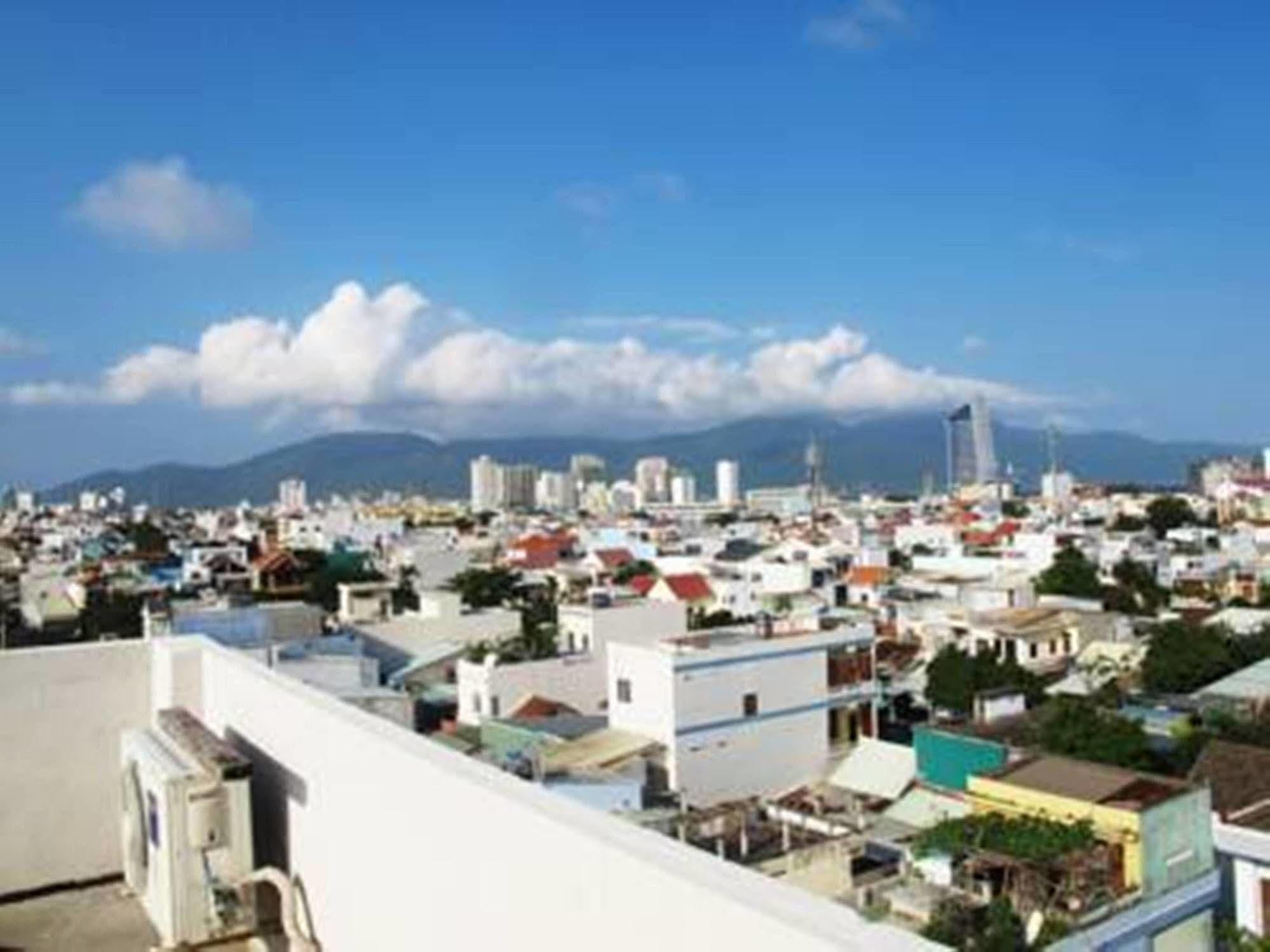 Reddoorz Near Cau Song Han 2 Da Nang Exterior foto